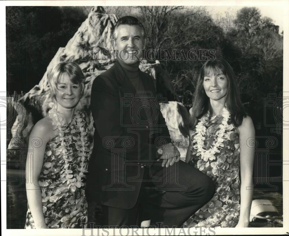 1976 Press Photo &quot;Great American Love Songs From Aquarena Springs&quot; Entertainers- Historic Images