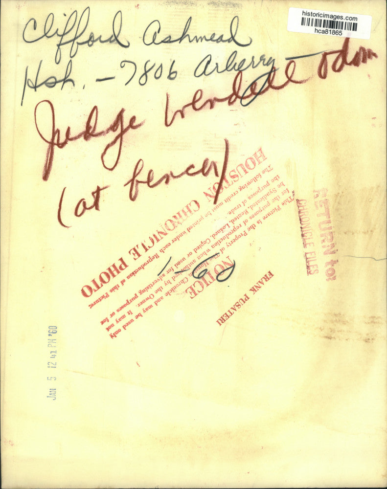 1960 Press Photo Young Clifford Ashmead on stand; Judge Wendell listens