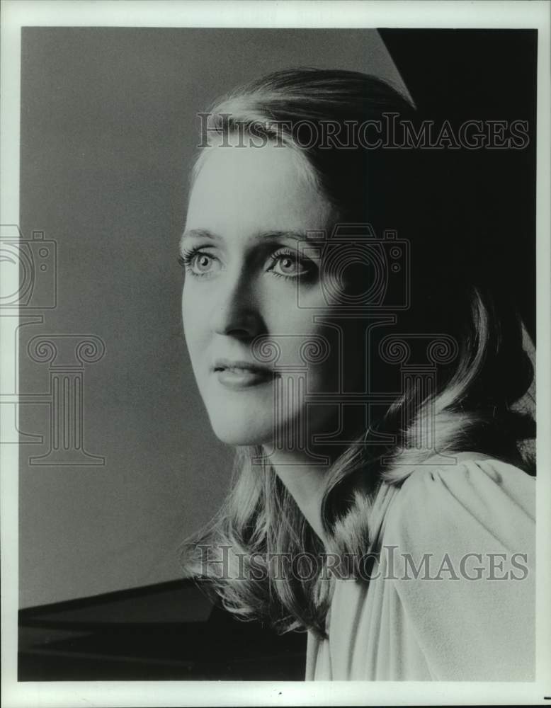 1984 Press Photo Pianist Katherine Collier - hca82622- Historic Images