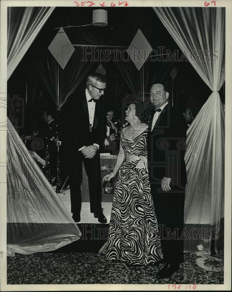 1968 Press Photo Ed Gerlach and Mr. and Mrs. H. Markley (Elizabeth) Crosswell