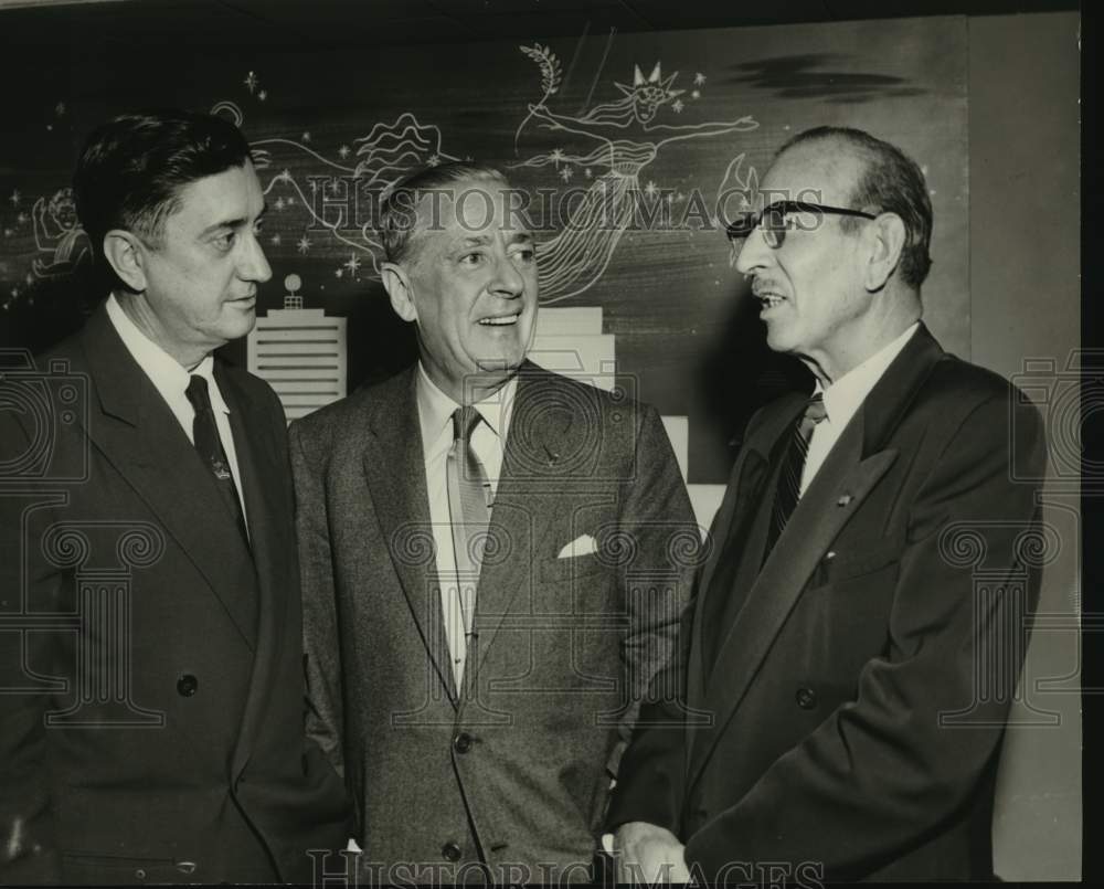 1956 Press Photo Businessmen and Colonel Henry Crown - hca83085