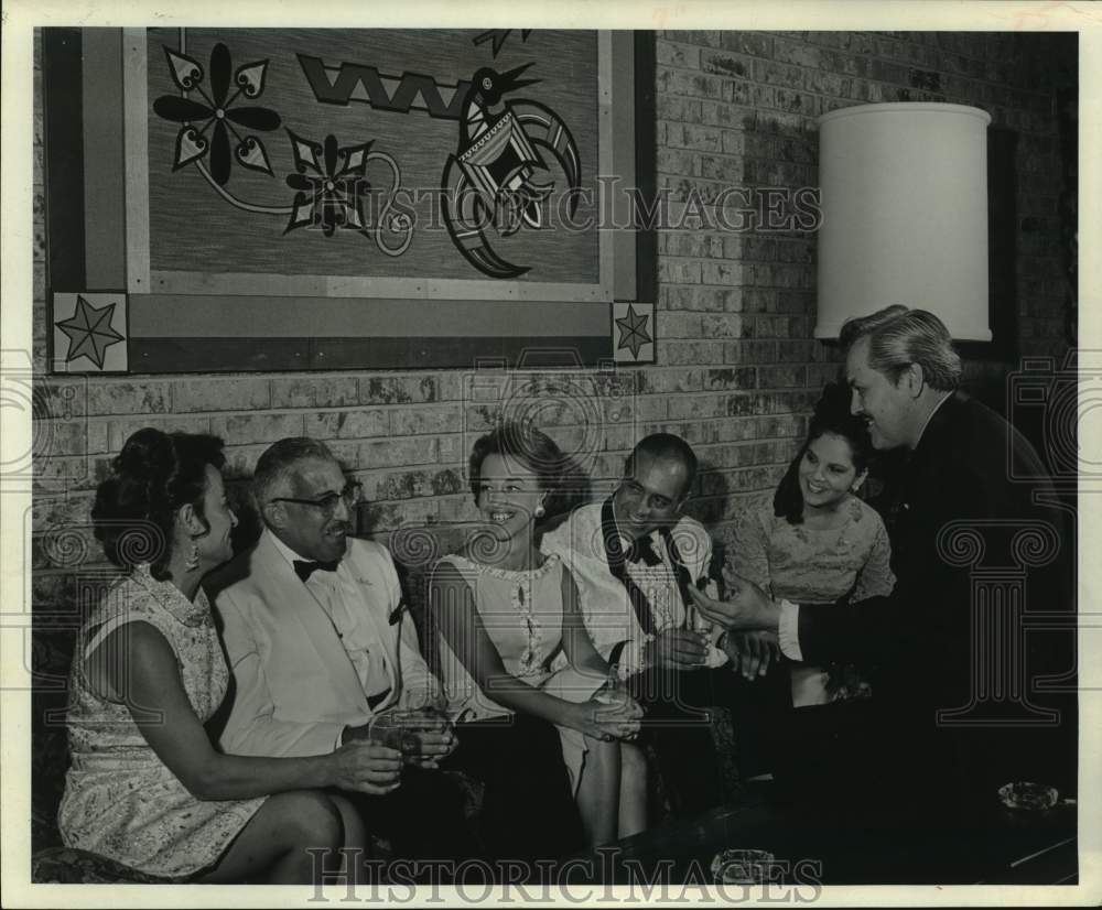 1969 Press Photo Houston-Dignitaries celebrating Argentina's Independence Day.