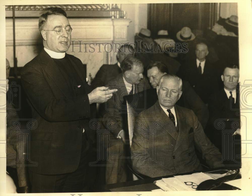 1935 Press Photo Fr. Charles Coughlin at Inflation Conference; Sen. Elmer Thomas