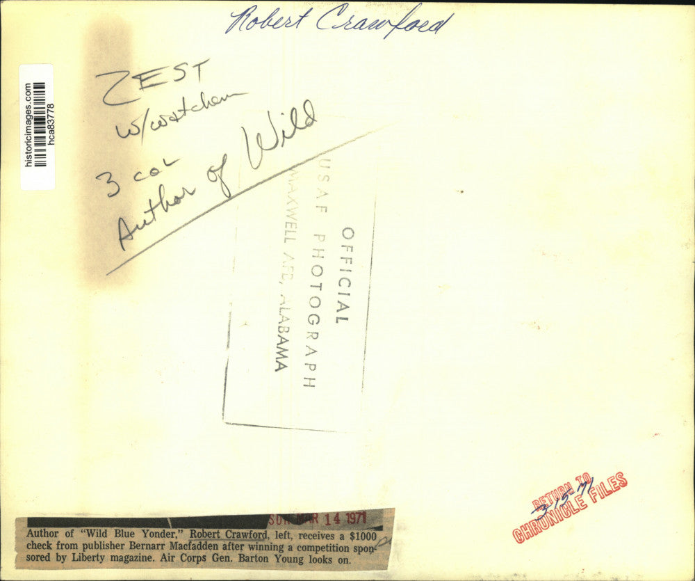 1971 Press Photo "Wild Blue Yonder" author wins Liberty magazine competition