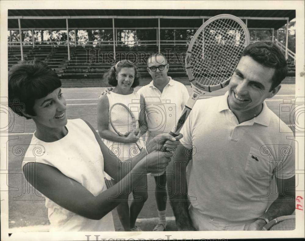 1966 Press Photo Dr. &amp; Mrs. Creekmore and Mr. &amp; Mrs. Startzman Play Tennis- Historic Images