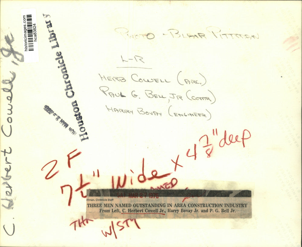 1976 Press Photo Men honored for outstanding performance in Texas construction