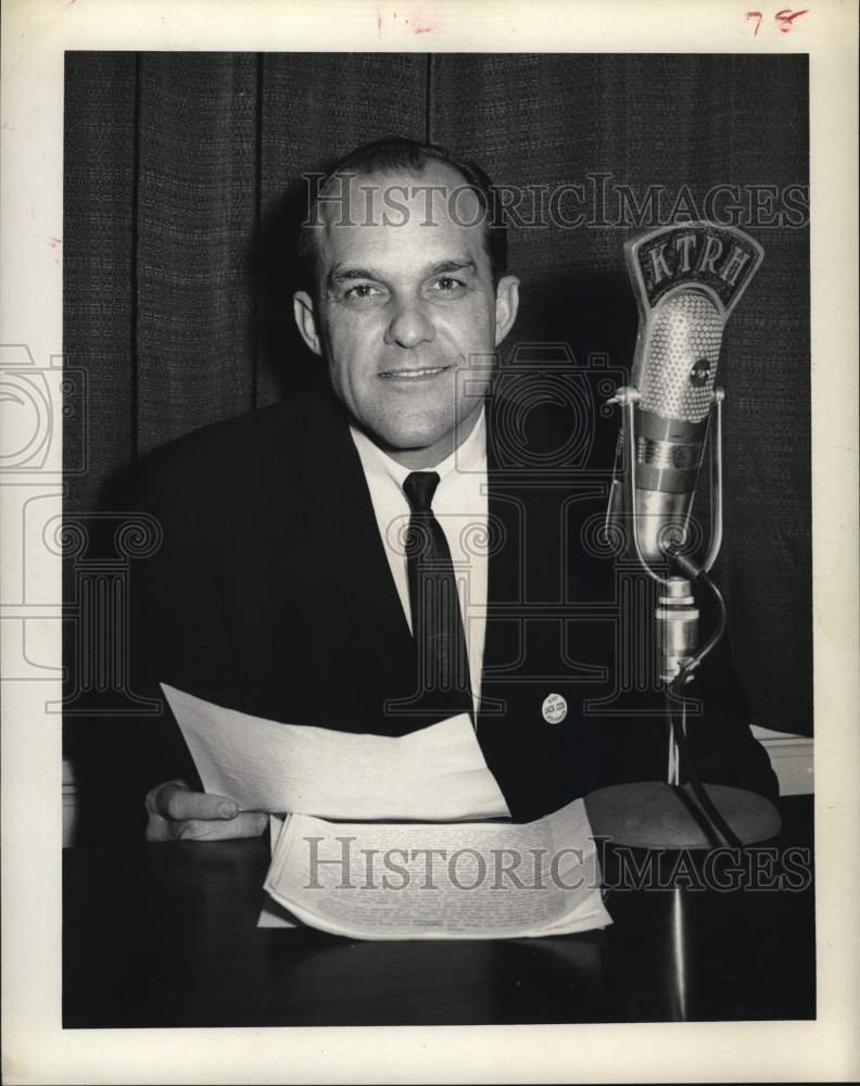 1960 Press Photo Jack Cox, vice-president of Pico Drilling Company. - hca84305