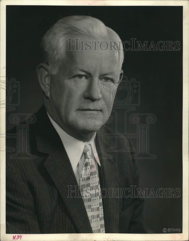 1958 Press Photo Mr. E. D. Cumming with the Shell Oil Company in Houston.