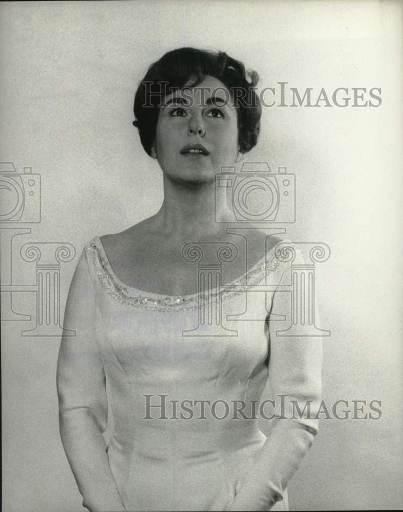 Press Photo Opera Singer Phyllis Curtin - hca84620- Historic Images