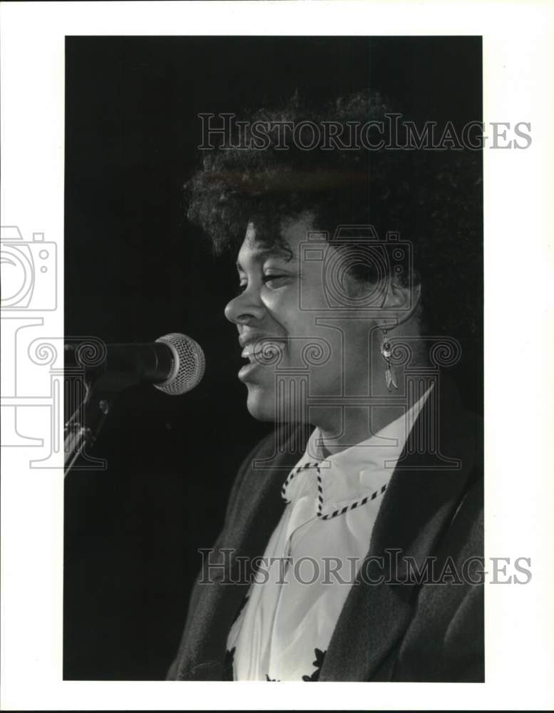 1993 Press Photo Mary Cutrufello, Country Singer, Houston, Texas - hca84628- Historic Images