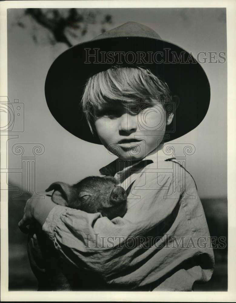 Press Photo Annabelle and friend, actor Kelly Corcoran star on &quot;The Road West&quot;- Historic Images