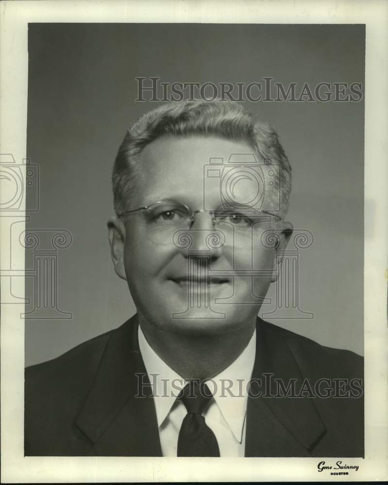 1956 Press Photo James E (Jim) Trivette, Houston sponsor, Dale Carnegie courses