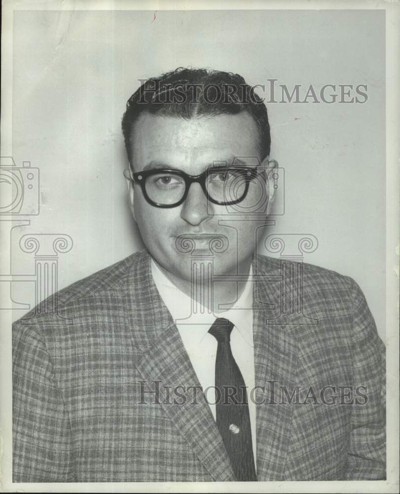 1961 Press Photo Rev. Wayne Tucker, of the Easthaven and Uvalde Baptist Churches