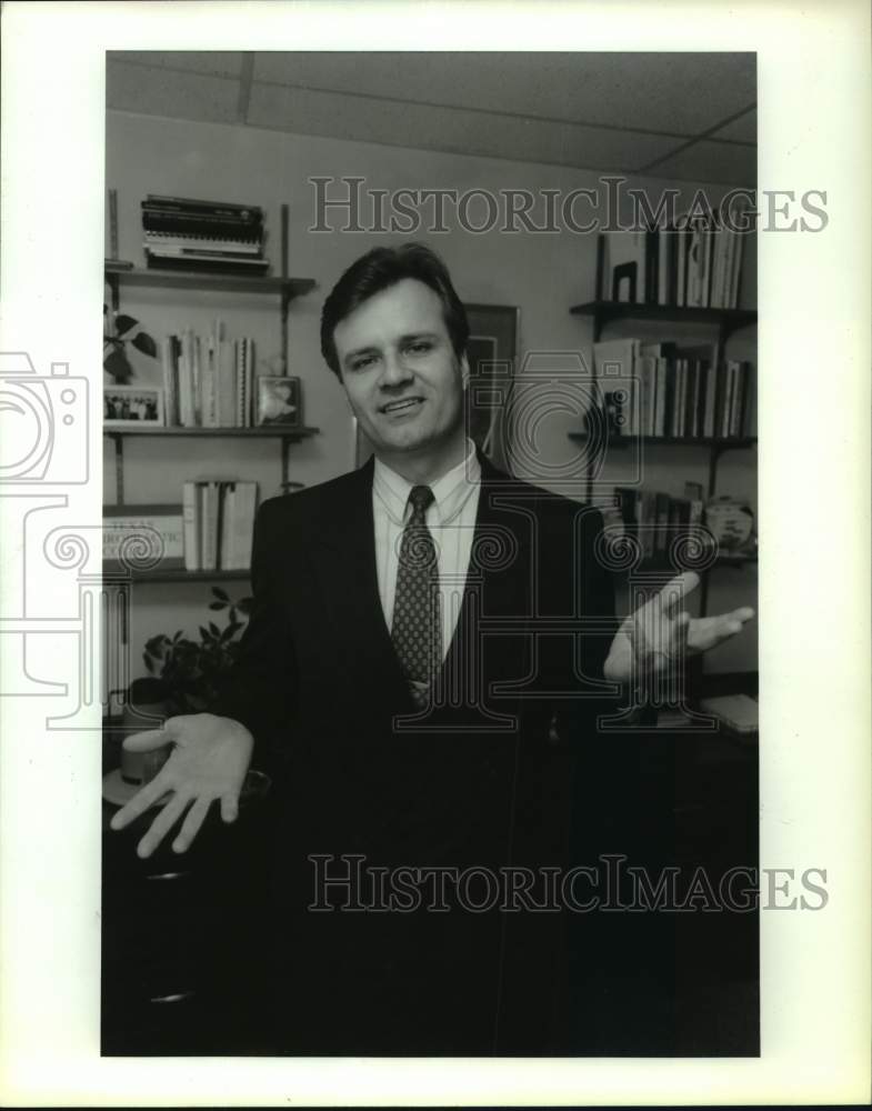 1992 Press Photo Writer Guy, Robert Cooper, Poet-Performer-Comedian by Night- Historic Images