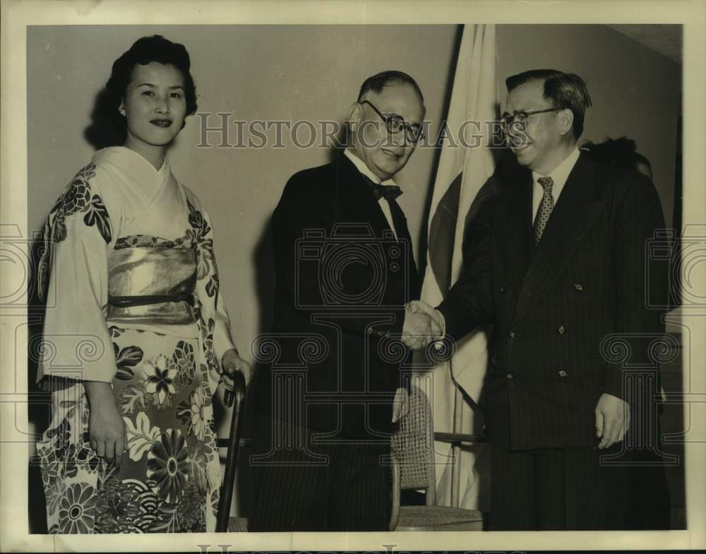 1956 Press Photo Members at reception for delegates at the United Nations, NY