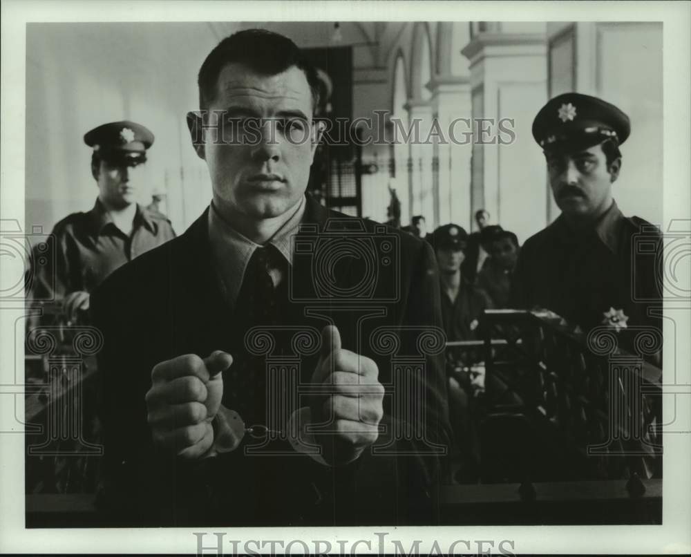 1983 Press Photo Actor Brad Davis in movie scene - hca87713- Historic Images