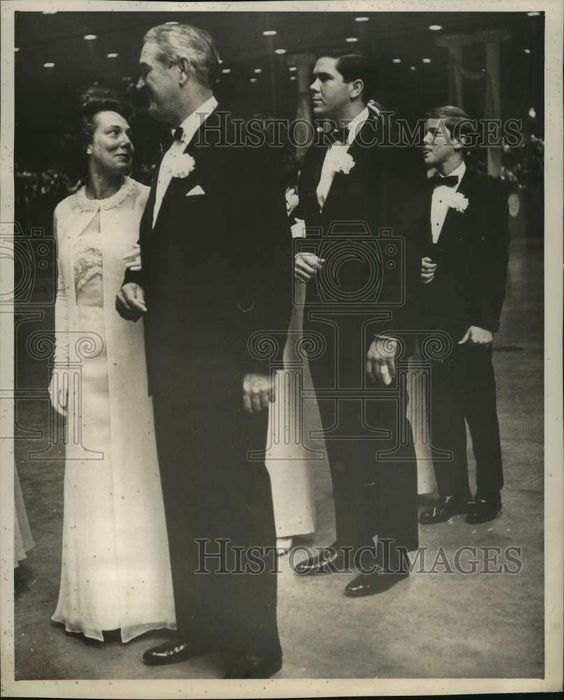 1967 Press Photo John B. Connally Family at Governor&#39;s Inauguration Ball