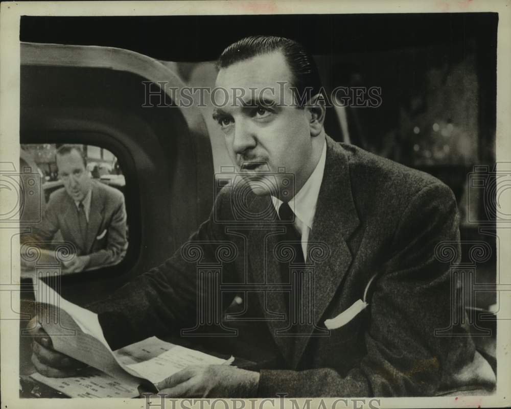 1954 Press Photo Walter Cronkite got his start in radio, then switched to TV