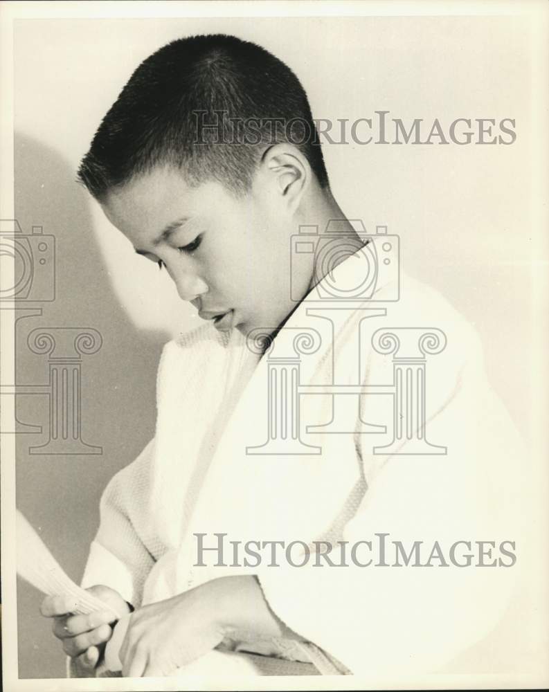 1963 Press Photo Lawrence Fan is almost a pro at Judo - hca93150- Historic Images