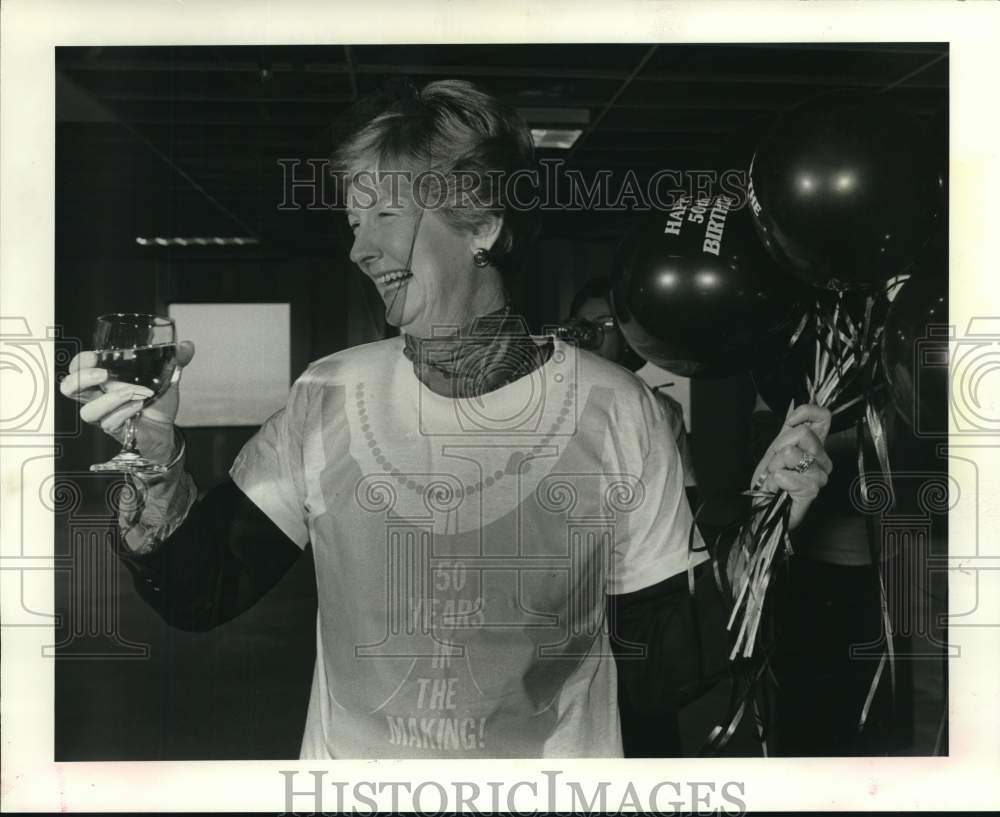 1986 Press Photo Civic Leader LuLu Gaylord at Birthday Party, Houston- Historic Images