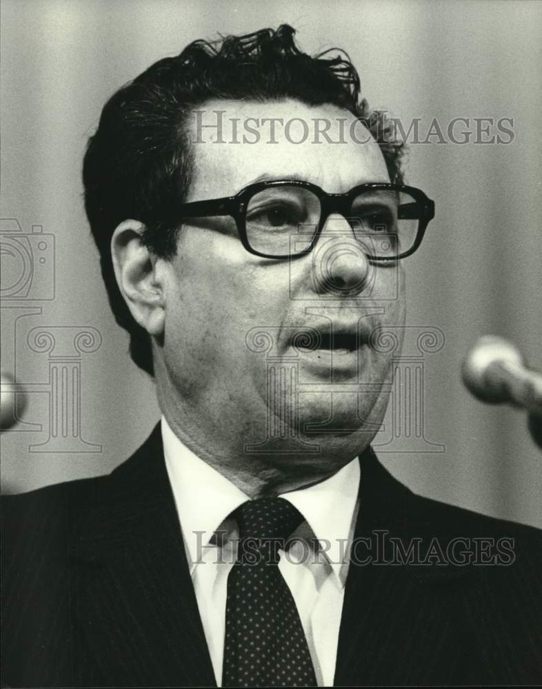 1984 Press Photo Petre Gigea, the Minister of Finance, Romania - hca99550- Historic Images