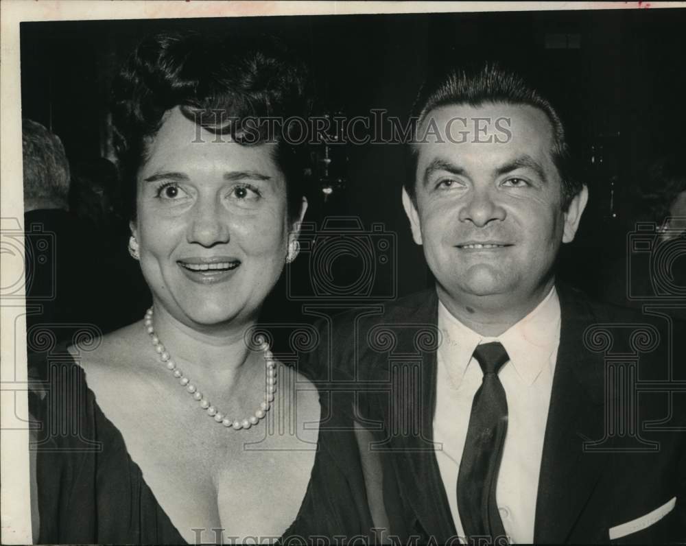 1964 Press Photo Jack Garrett and bride Merle,Tidelands opening-TX - hcb00105