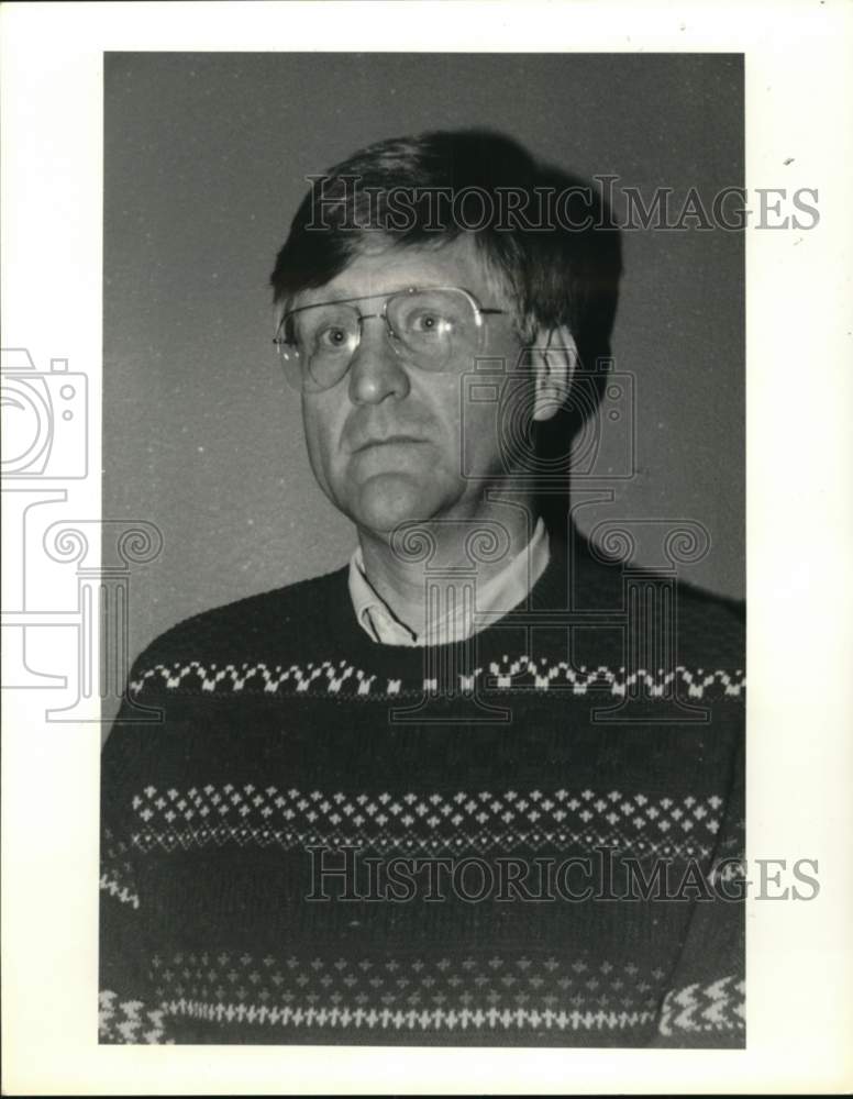 1993 Press Photo Former Nuclear Consulting firm executive, Arnold Gunderson.