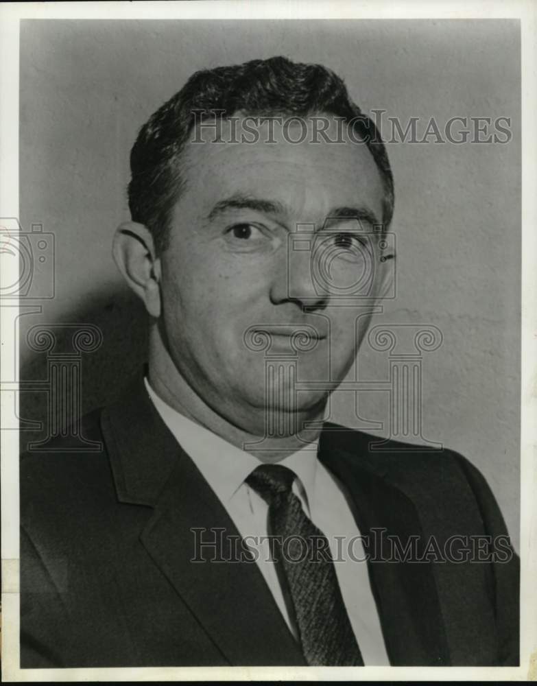 1968 Press Photo Fogle Equipment sales representative Jack Hutson - hcb11203- Historic Images