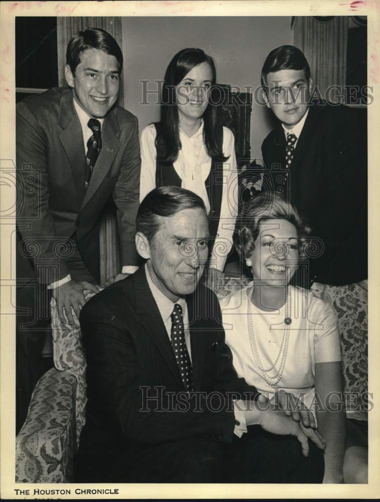 1971 Press Photo U.S. Senator Lloyd Bentsen with his family - hcb11551- Historic Images
