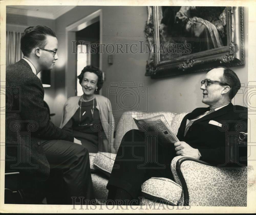 1961 Press Photo U.S. ambassador to Mexico Thomas Mann with his wife and son