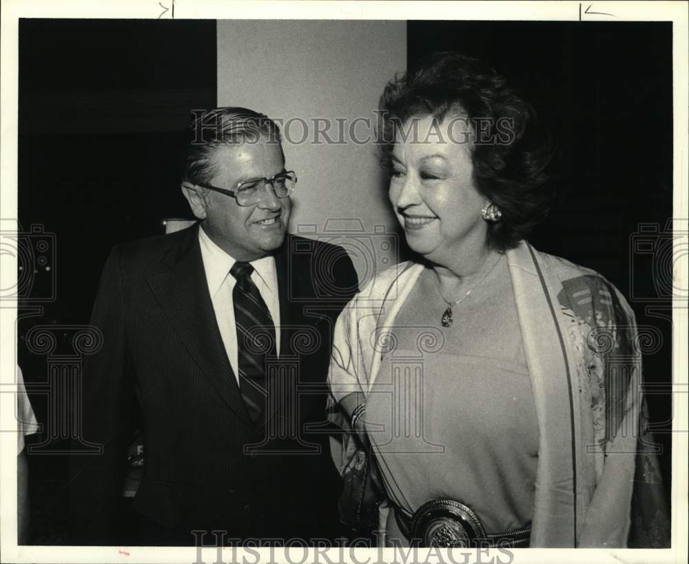 1980 Press Photo Houston Mayor Jim McConn escorts Fran Koch to benefit.- Historic Images