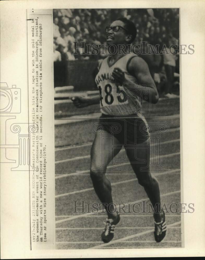 1970 Press Photo Jamaica&#39;s Marilyn Neufville, 400-meter track event, Scotland- Historic Images