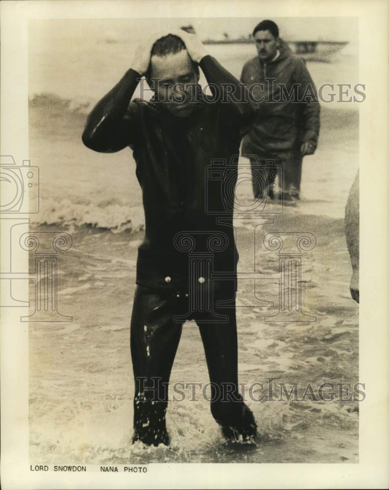 1967 Press Photo Lord Snowden water skis in race across English Channel- Historic Images