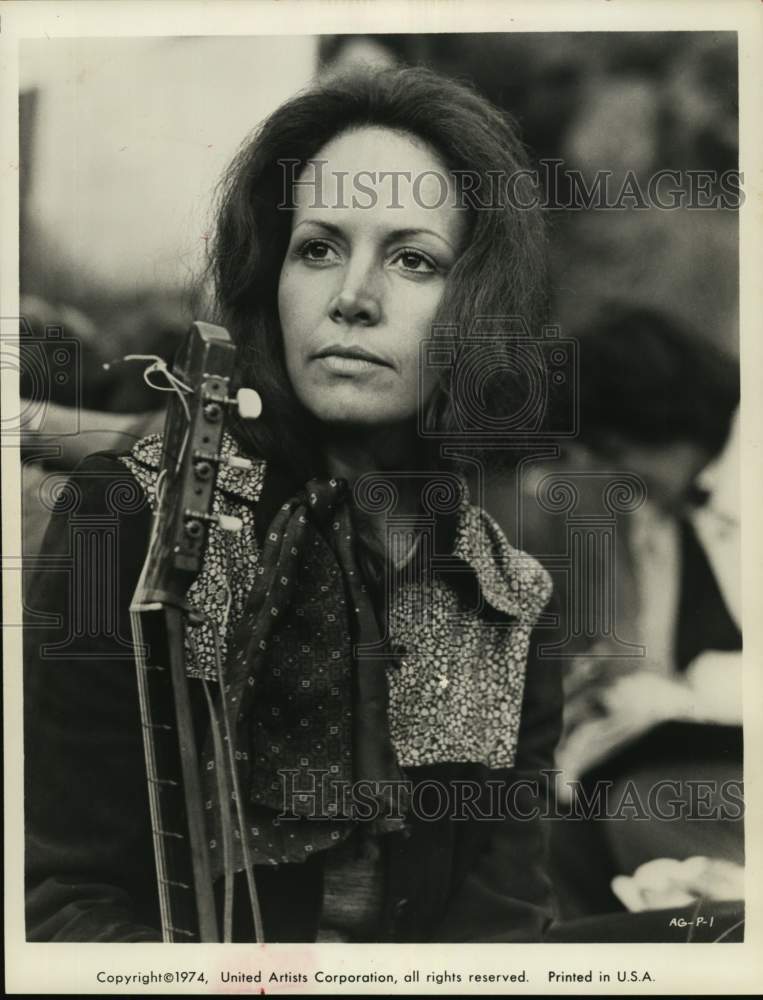 1974 Press Photo Musician Isela Vega - hcb33311- Historic Images