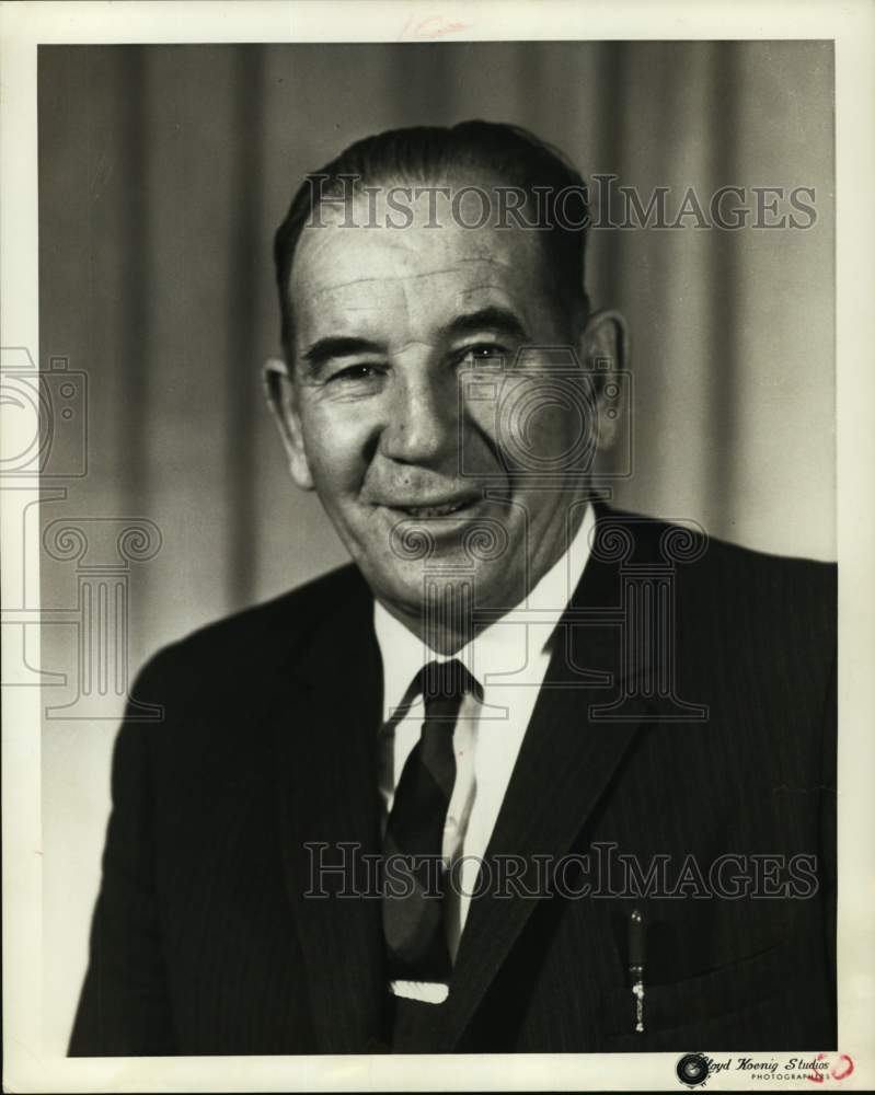 1964 Press Photo Otto R. Tautenhahn, candidate for county commissioner.