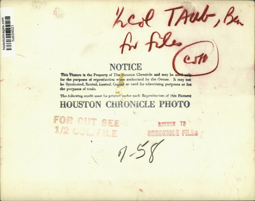 1958 Press Photo Ben Taub conferring with colleague - hcb34521