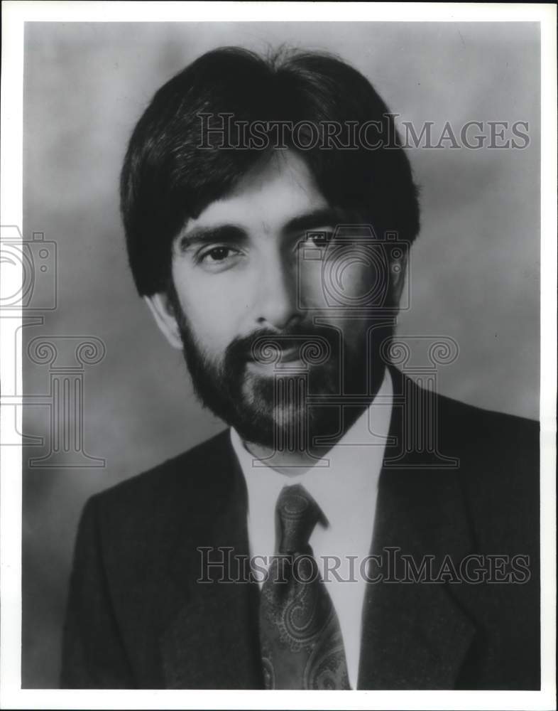 1992 Press Photo Safi Qureshey, AST Research&#39;s co-chairman and CEO - hcb37791- Historic Images