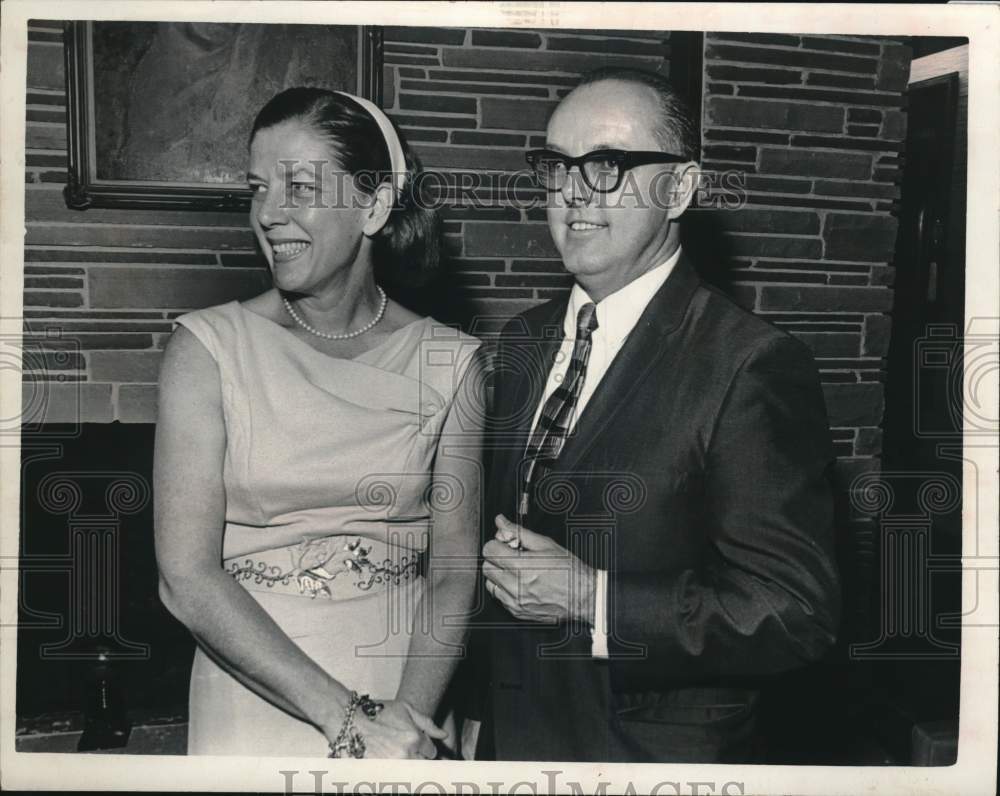 1966 Press Photo Peggy & Howard Startzman, tennis tourney winners, Partytime, TX- Historic Images