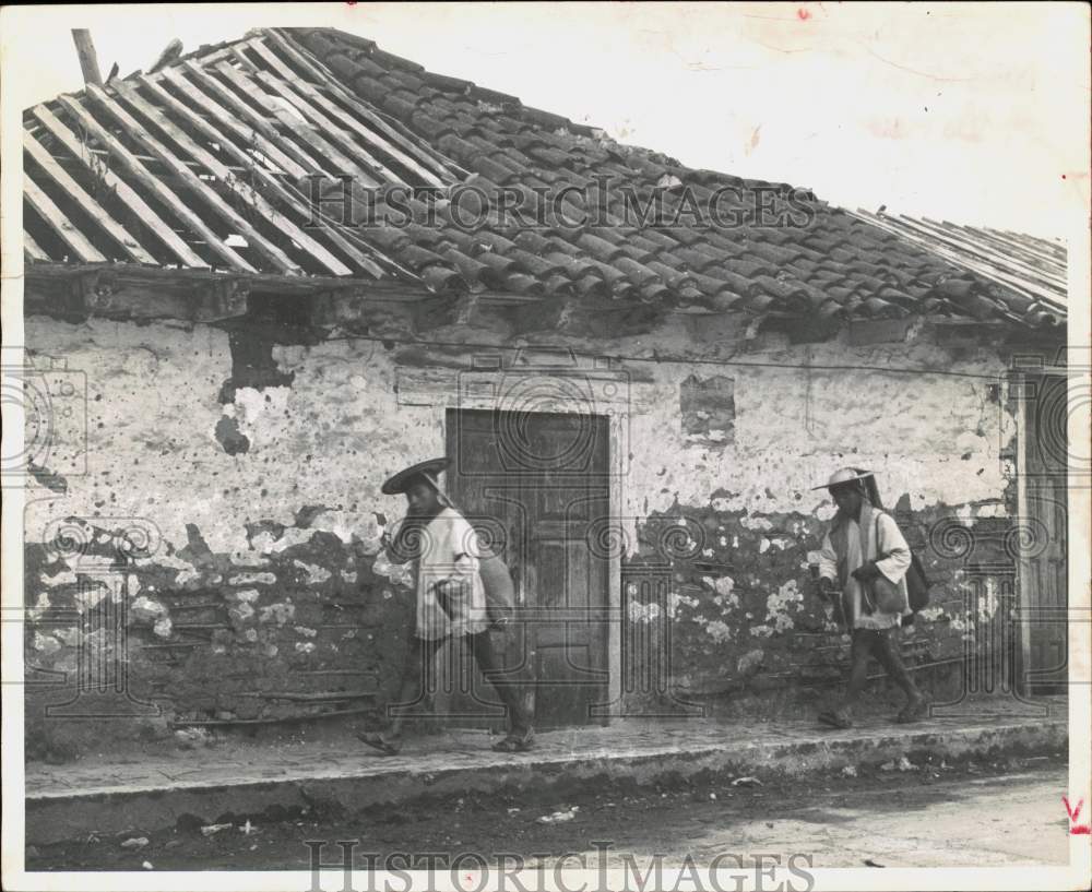 1962 Press Photo Native People at San Cristobal de las Casas in Chiapas, Mexico- Historic Images