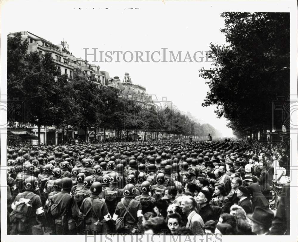 1944 Press Photo American Medical Troops at Victory Parade in Paris, France- Historic Images