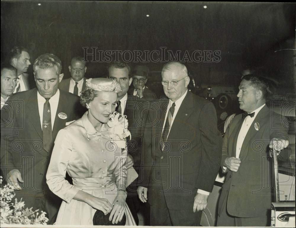 1956 Press Photo Pat Nixon, wife of Vice President Richard Nixon, visits Houston- Historic Images