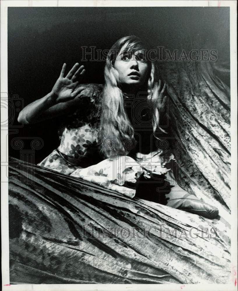 1962 Press Photo Ginger Wright stars in Theatre Inc.&#39;s &quot;Finian&#39;s Rainbow.&quot;- Historic Images