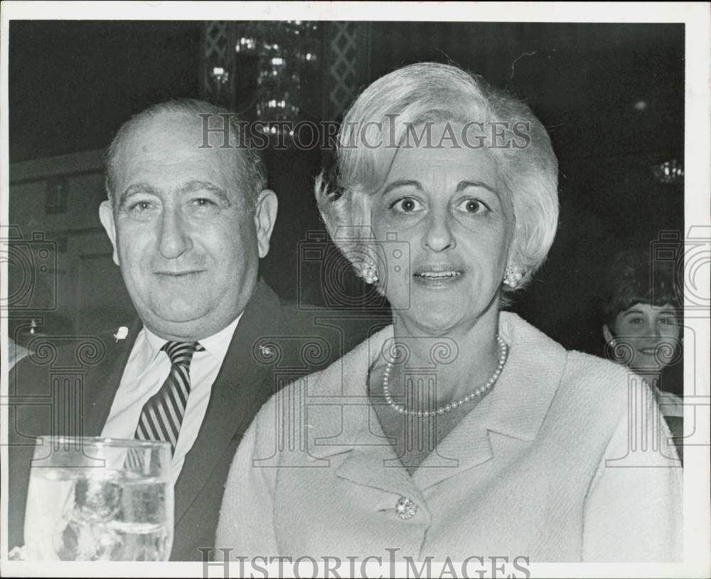 1967 Press Photo Dr. and Mrs. Irving Weinstein at opening night. - hcb55846- Historic Images