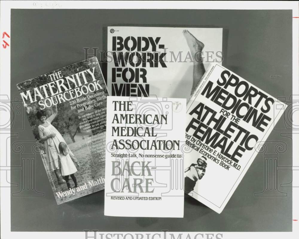 1984 Press Photo Variety of medical books - hcb55912- Historic Images