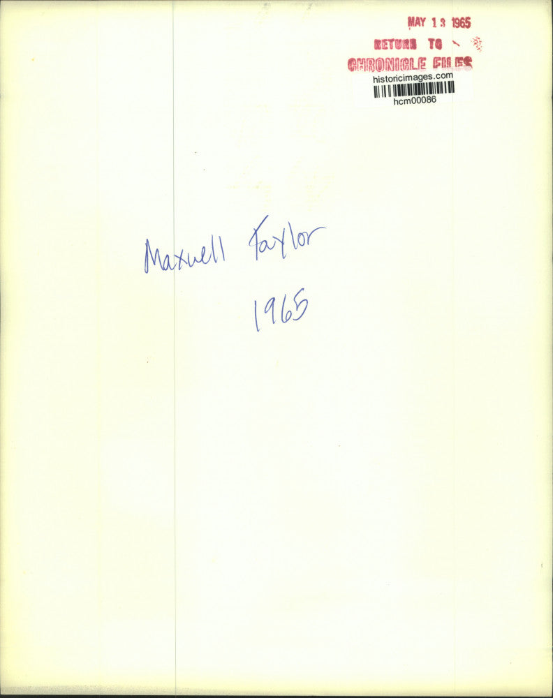 1965 Press Photo Maxwell Taylor, Robert McNamara in Hawaii for Vietnam talks