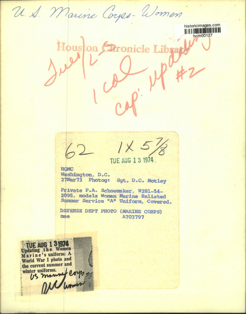 1973 Press Photo Private P. A. Schoemaker models new summer Marine uniform