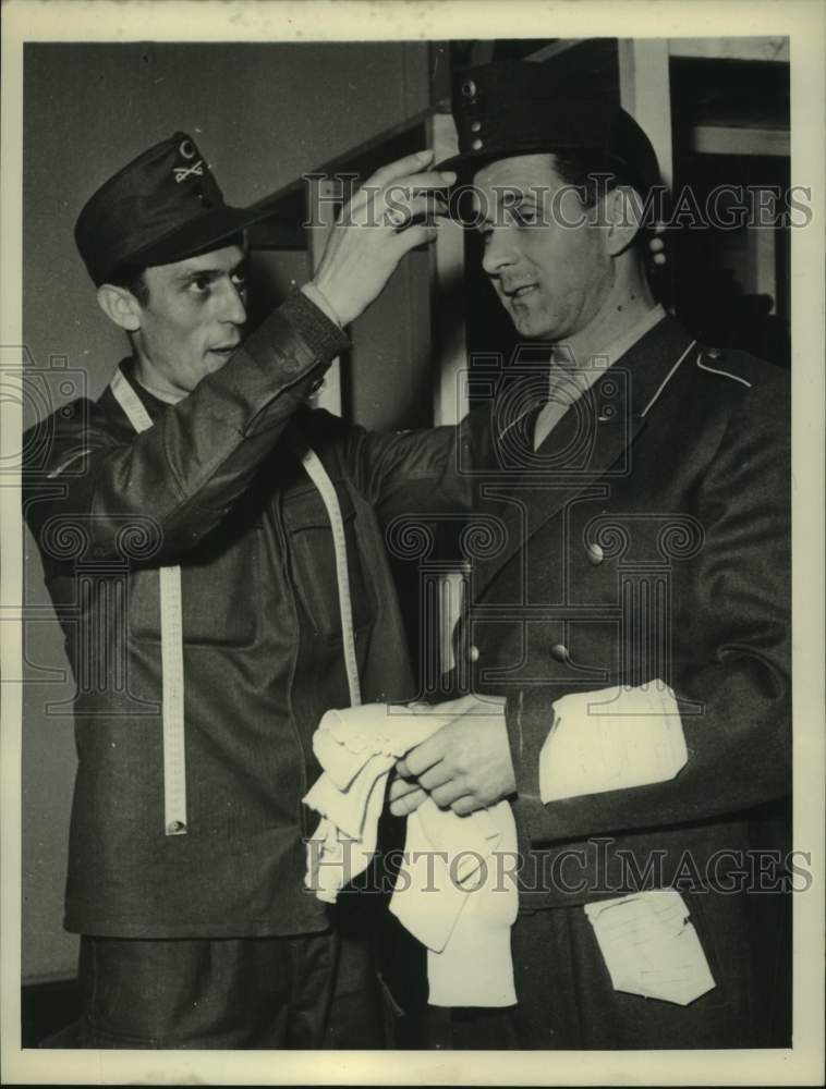1956 Press Photo First recruits outfitted - West Germany's new military force