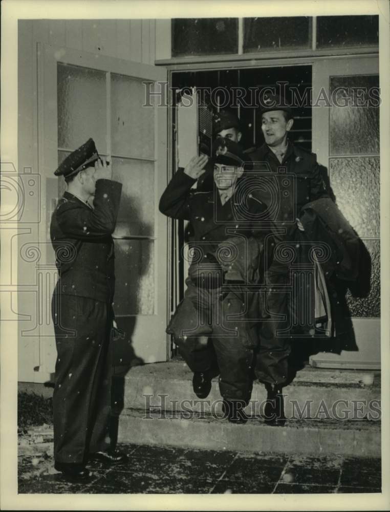 1956 Press Photo First West Germany recruits exit barracks, salute commander