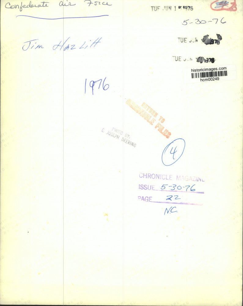 1976 Press Photo Jim Hazlitt in cockpit of Buzz Buggy - Confederate Air Force