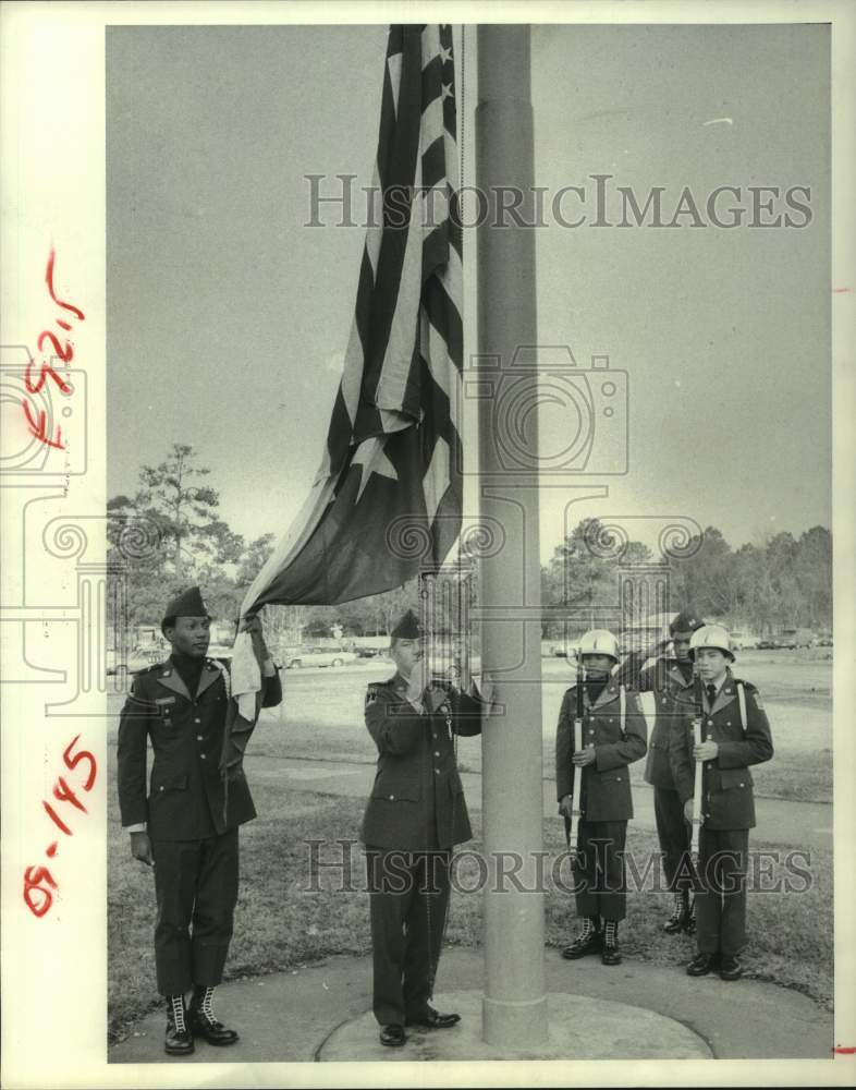 1979 Press Photo Sam Houston High ROTC holds Unity Day flag-raising ceremony; TX